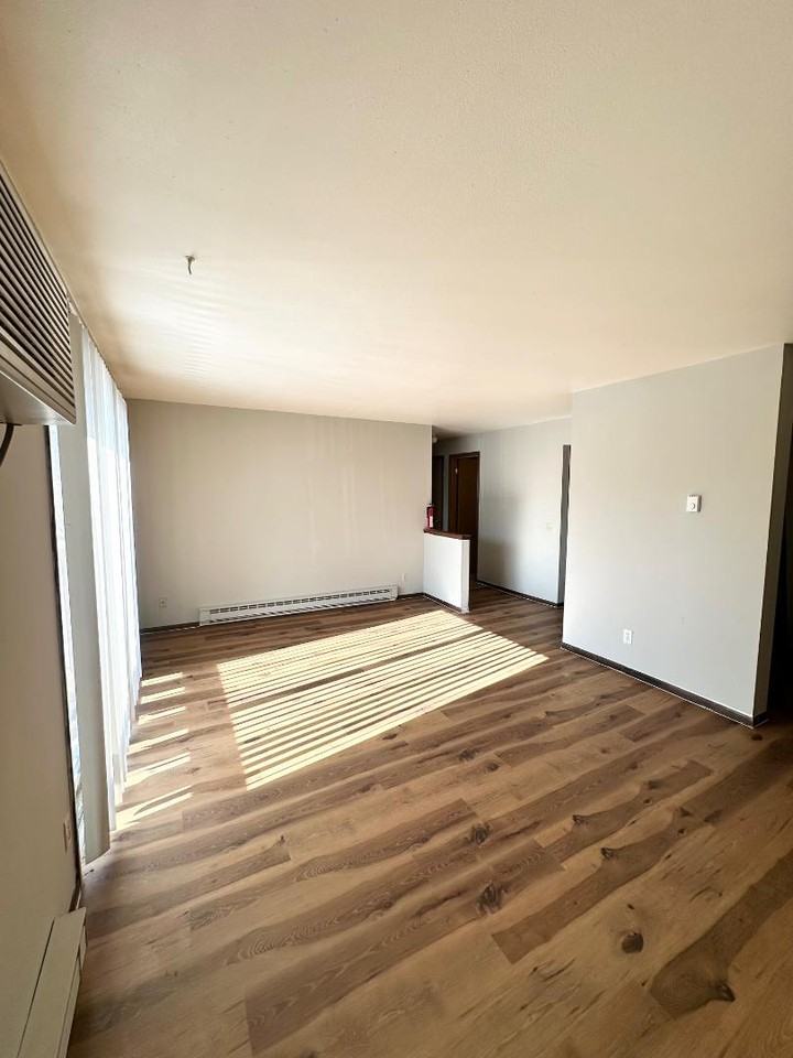 4318 Nakoosa Trail - Photo 3 of 10