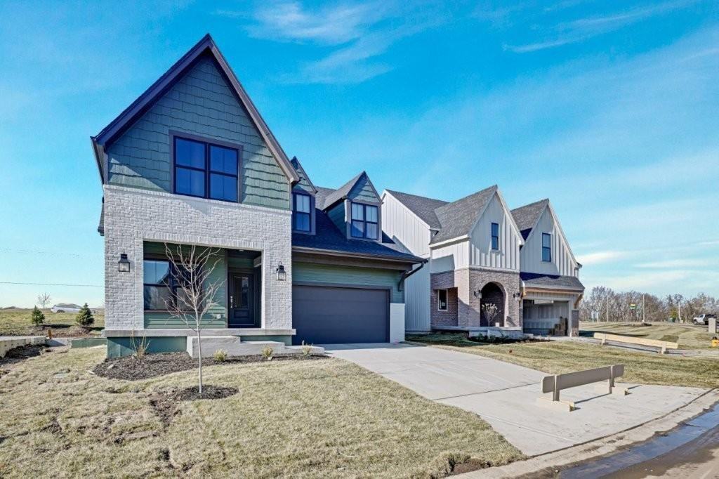 16649 Garnett St - Photo 3 of 12