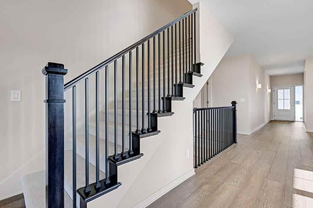 16649 Garnett St - Photo 5 of 12