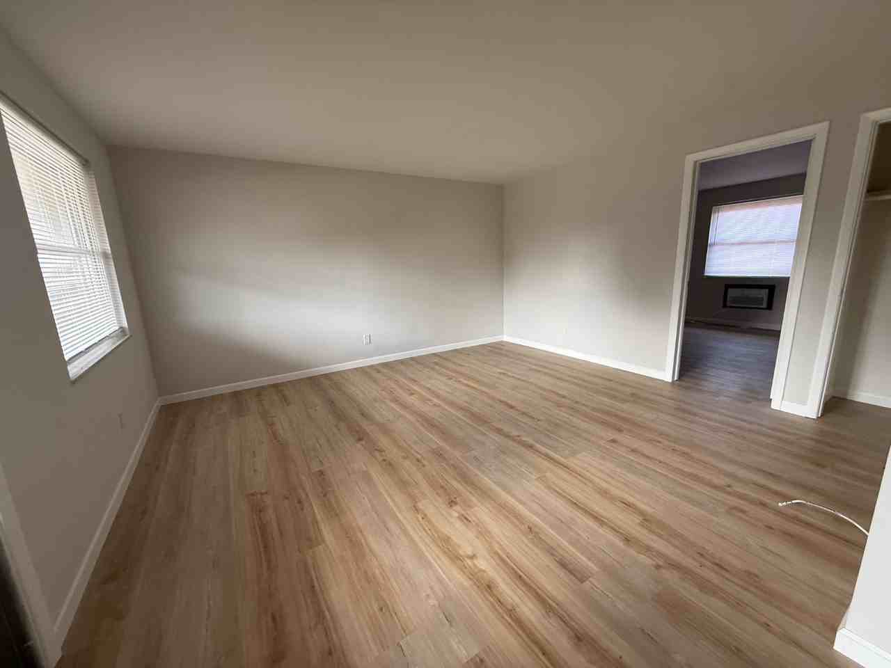 333 W Jefferson St - Photo 3 of 10