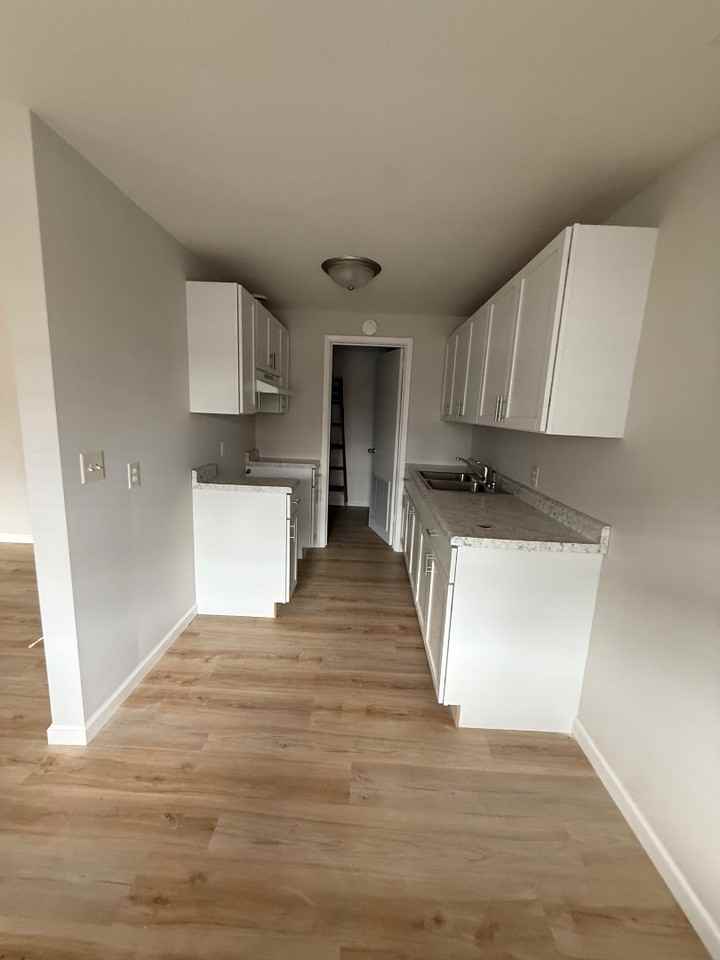 333 W Jefferson St - Photo 4 of 10