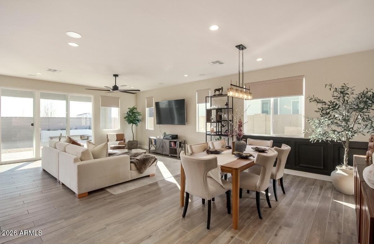 11353 N Luckenbach St - Photo 6 of 32