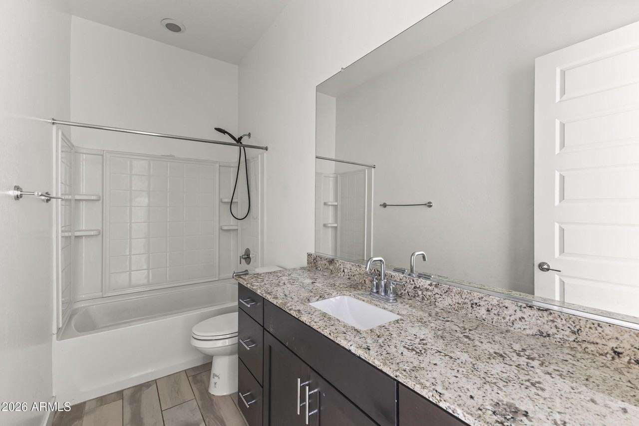 9342 W Roma Ave - Photo 7 of 33