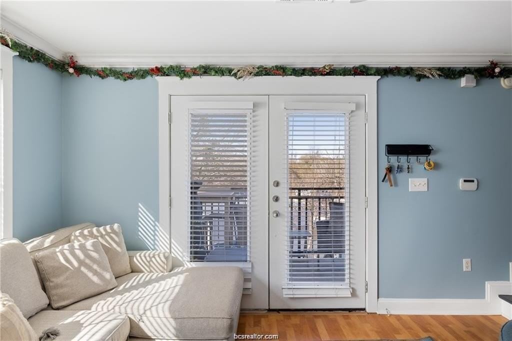 1725 Harvey Mitchell Pkwy S Apt 230 - Photo 6 of 24