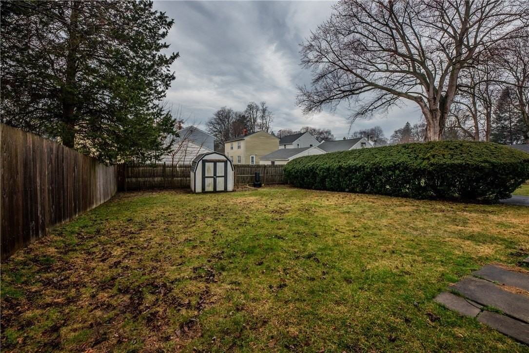 416 W Spruce St - Photo 4 of 34