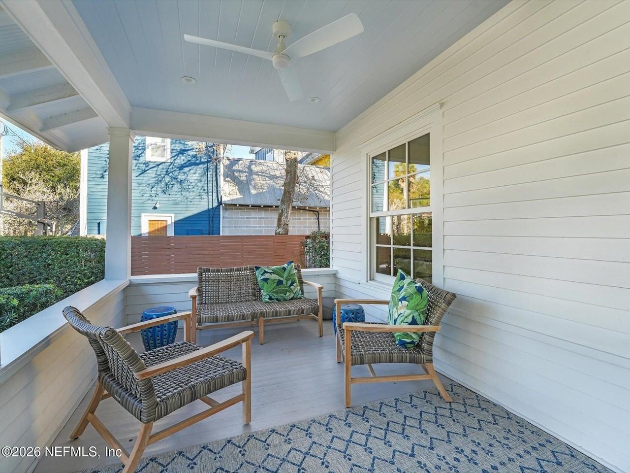 322 6th St - Photo 6 of 45