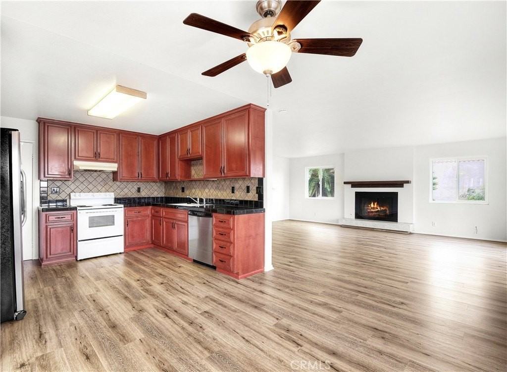 1505 Calle Sacramento - Photo 5 of 10