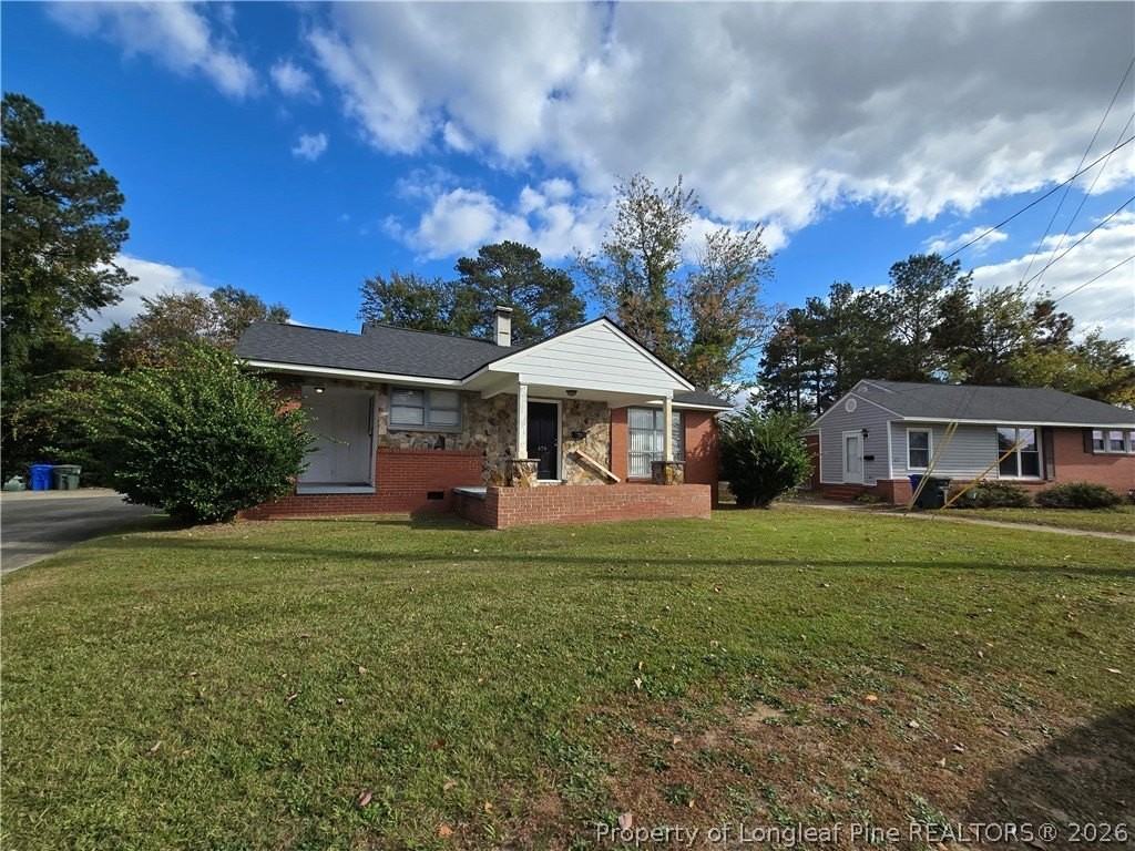 479 Mcbain Dr - Photo 2 of 19