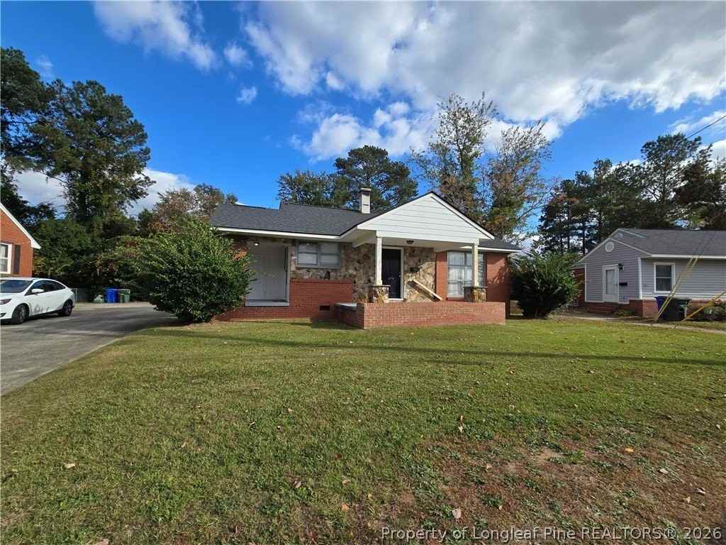 479 Mcbain Dr - Photo 5 of 19