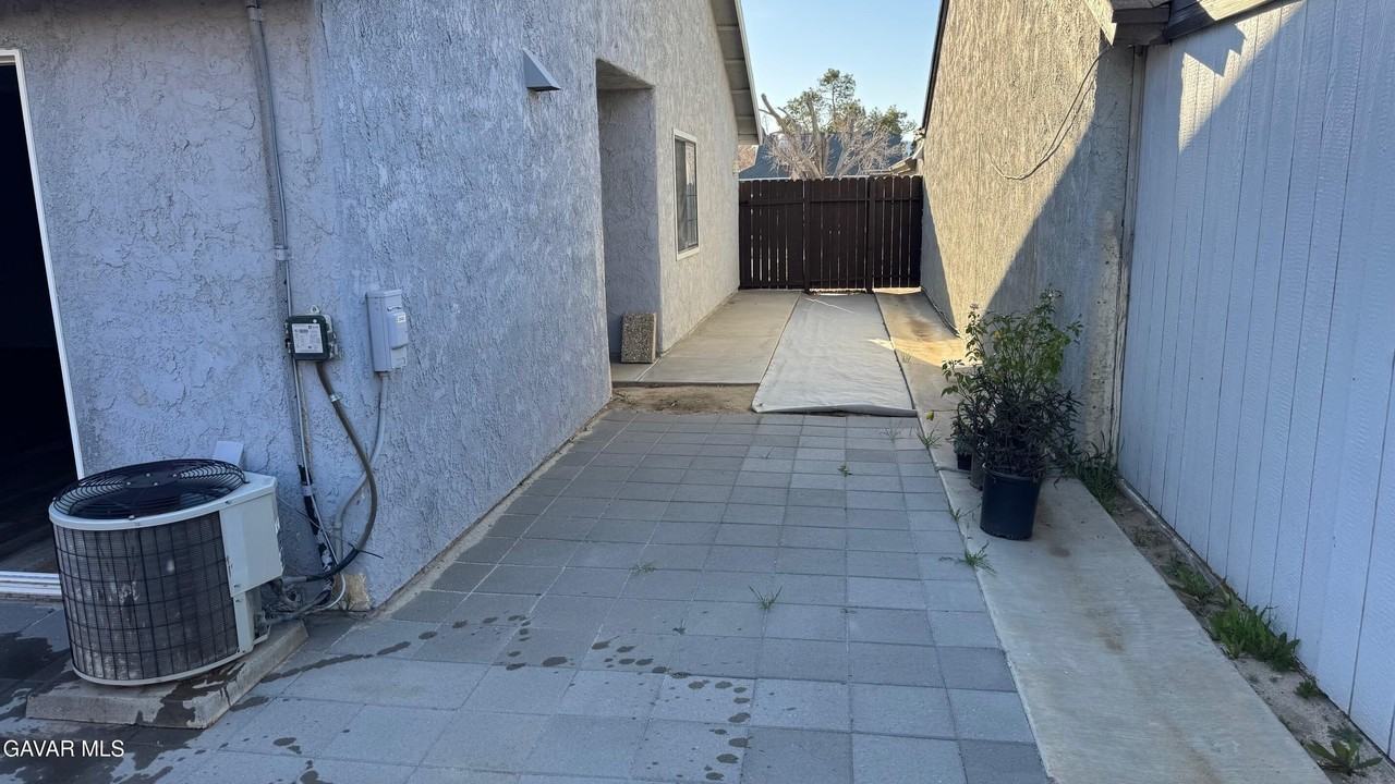 37626 12th St E - Photo 3 of 20