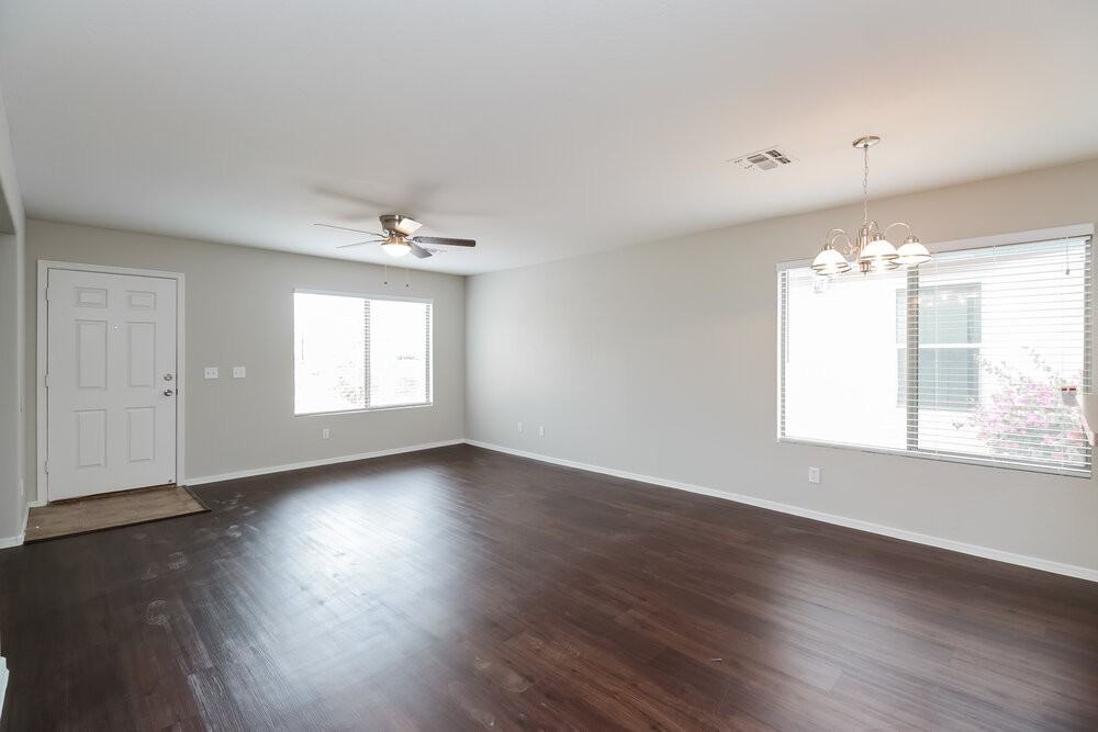 15843 W Woodlands Ave - Photo 4 of 15