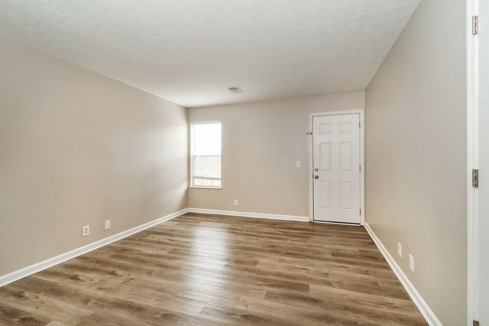 5356 Village Way - Photo 5 of 17