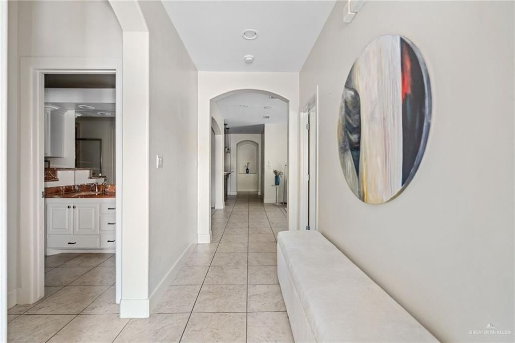 3837 S D St - Photo 2 of 15