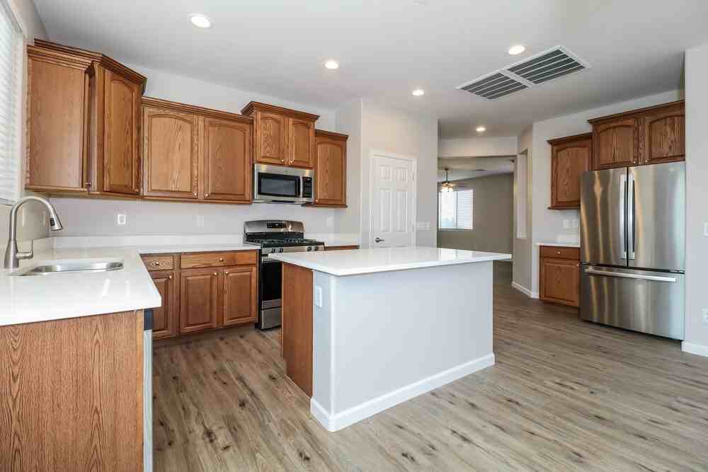 22401 N 102nd Ln - Photo 7 of 16