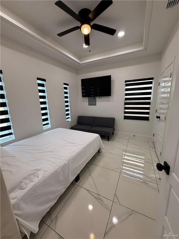 1513 W B St - Photo 5 of 9