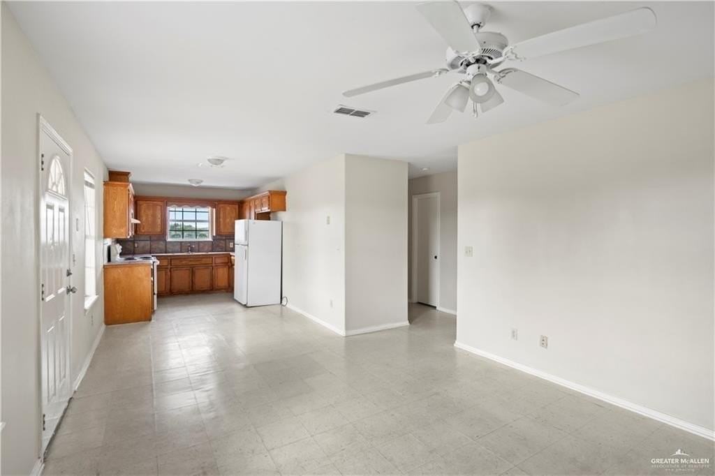 800 W Javelina Dr Apt 3 - Photo 3 of 7