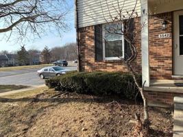 featured image of 3542 Burbank Dr