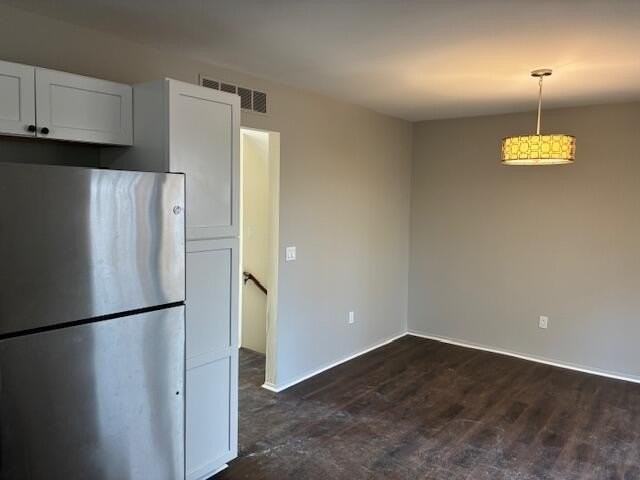 3542 Burbank Dr - Photo 5 of 16