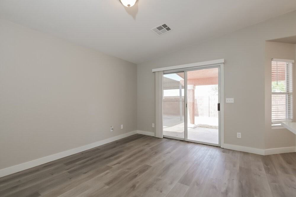 456 Palegold St - Photo 6 of 16