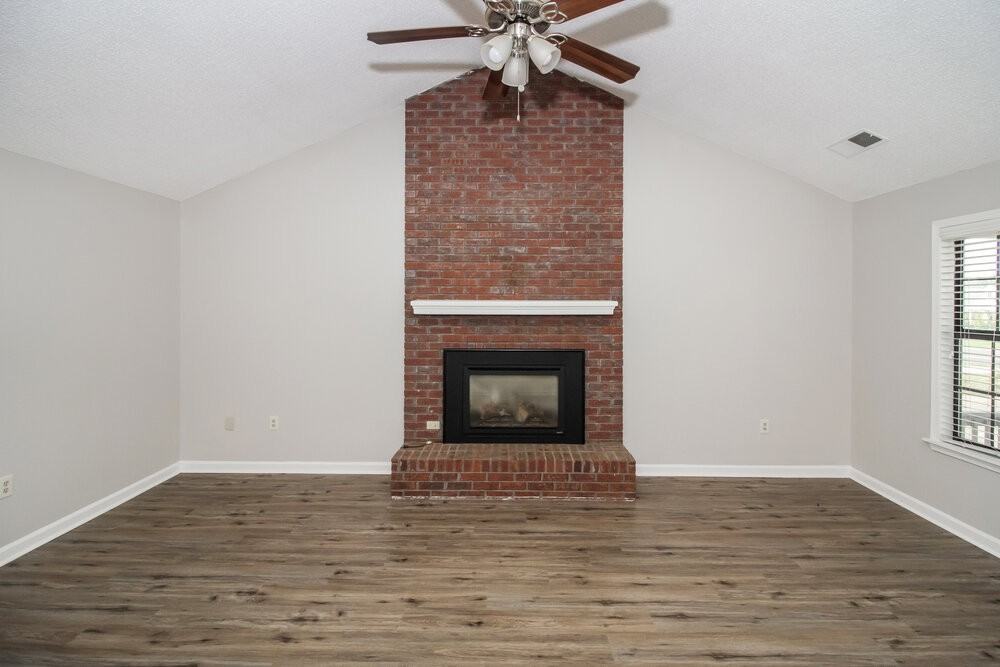 7352 Alexander Rd - Photo 4 of 16