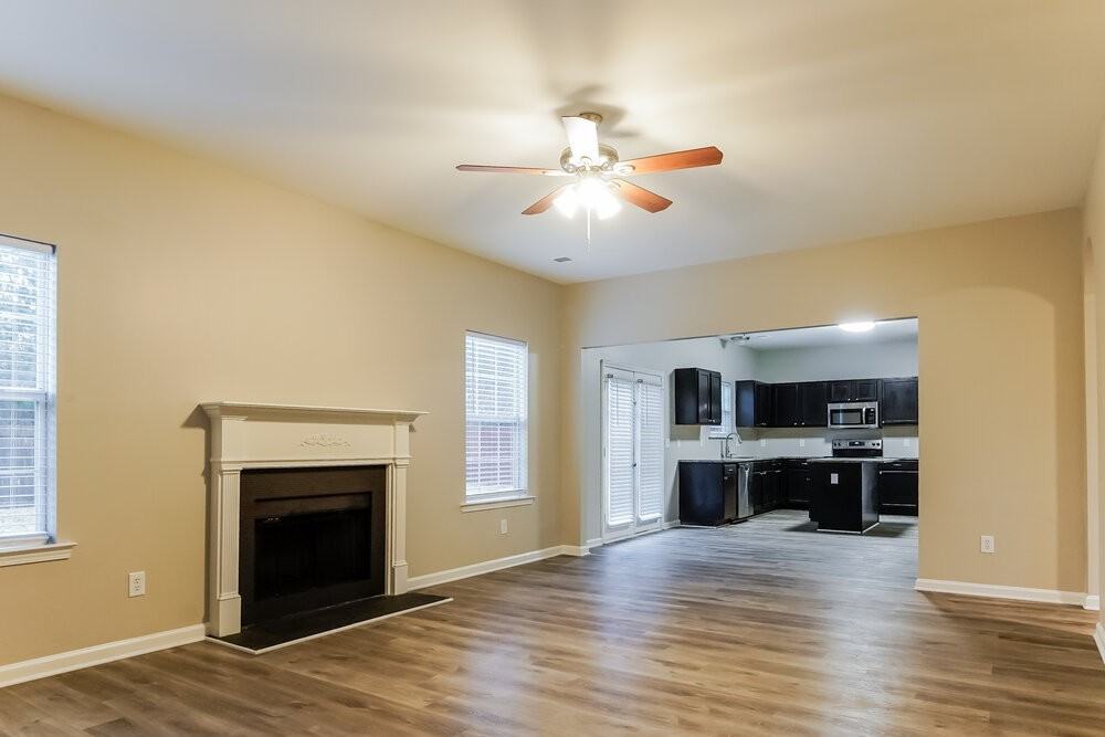 6325 Polar Fox Ct - Photo 4 of 17