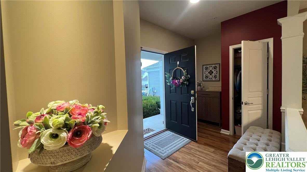 8536 Mayfair Ct - Photo 7 of 42