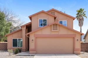 featured image of 2811 W Calle Del Tigre