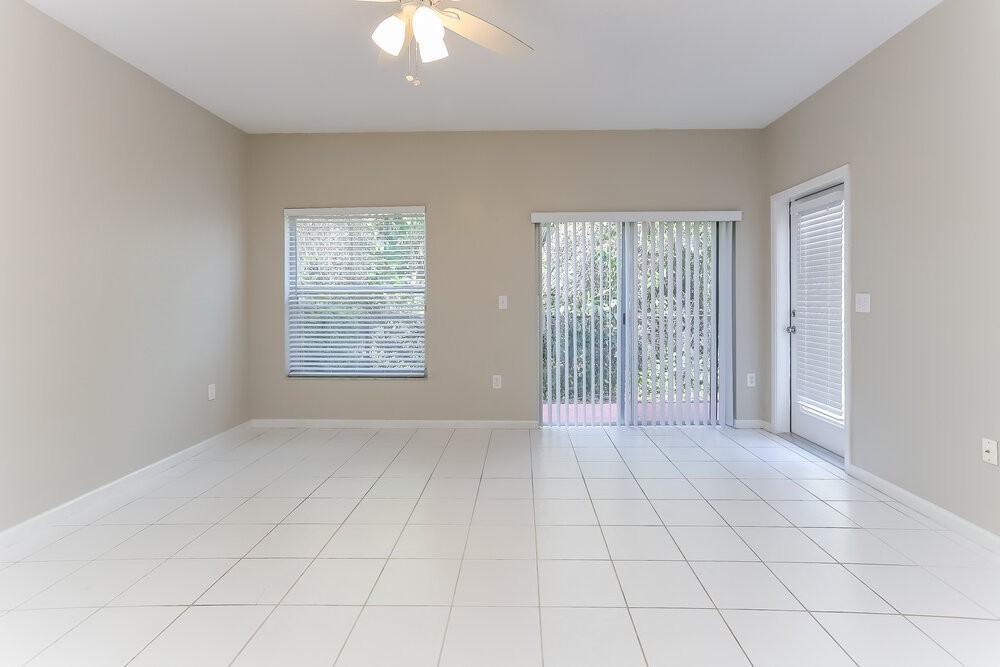 1117 Nw 97th Dr - Photo 4 of 15