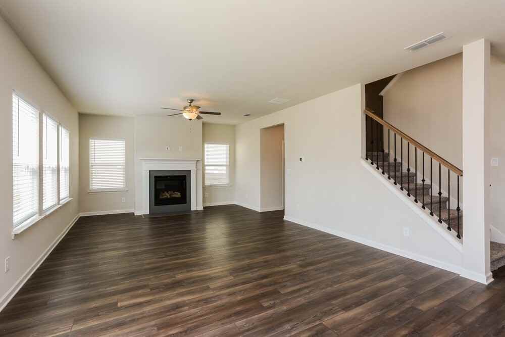 5833 Hackberry Ln - Photo 5 of 17