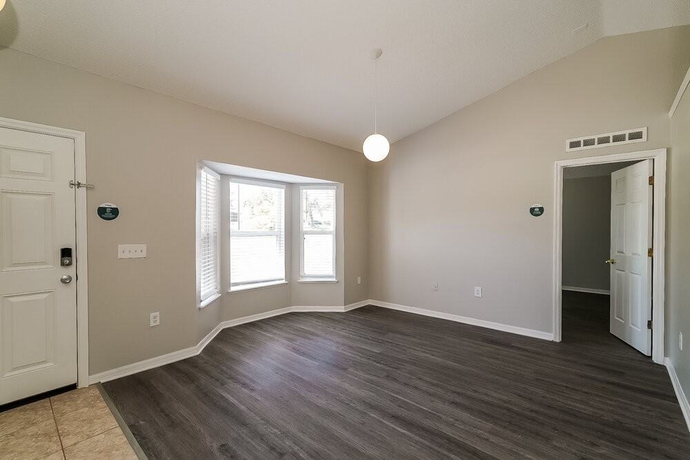 5511 Ashland Dr - Photo 3 of 16