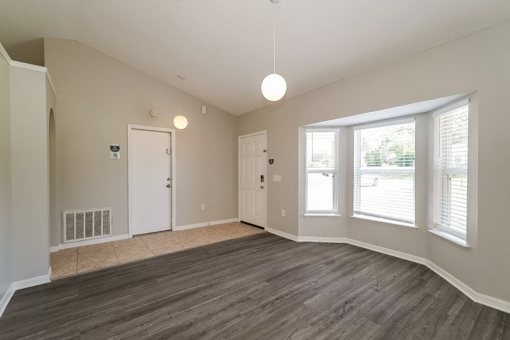 5511 Ashland Dr - Photo 4 of 16