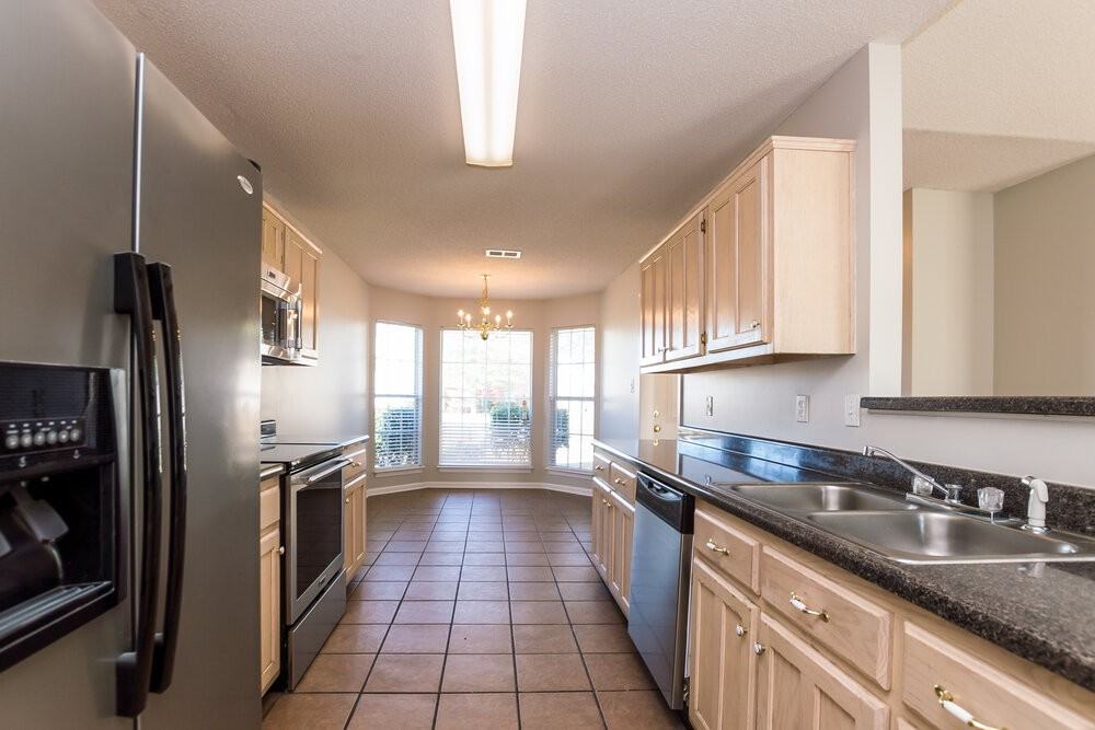 7896 Nature Walk Dr - Photo 5 of 15