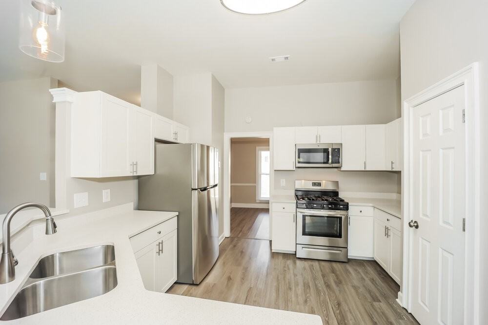 110 Glenridge Dr - Photo 6 of 16