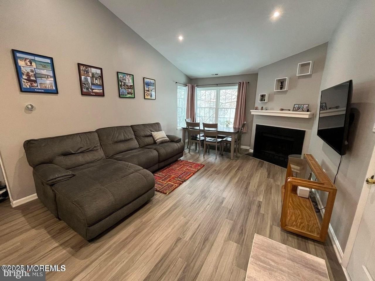 27 Driftwood Ct Unit 365 - Photo 6 of 16