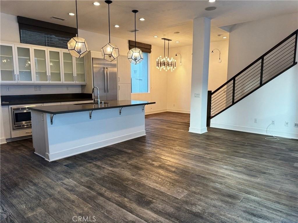 2205 Tom Mix Rd - Photo 2 of 20