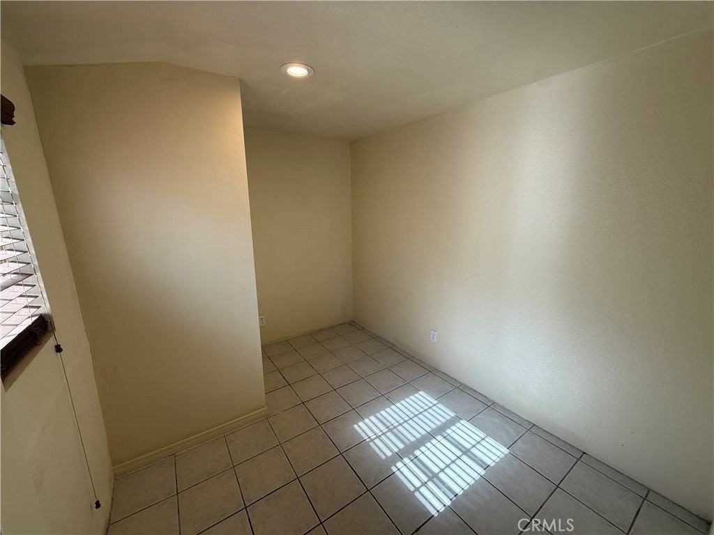 5491 Riverview Dr #3 - Photo 7 of 18