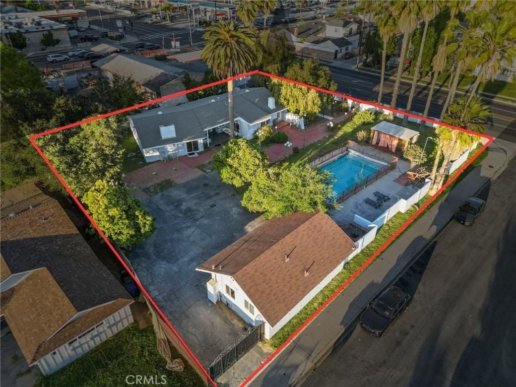 8647 Corbin Ave - Photo 2 of 50