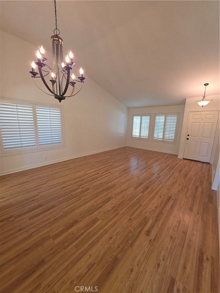 13436 Cypress Ave - Photo 4 of 36