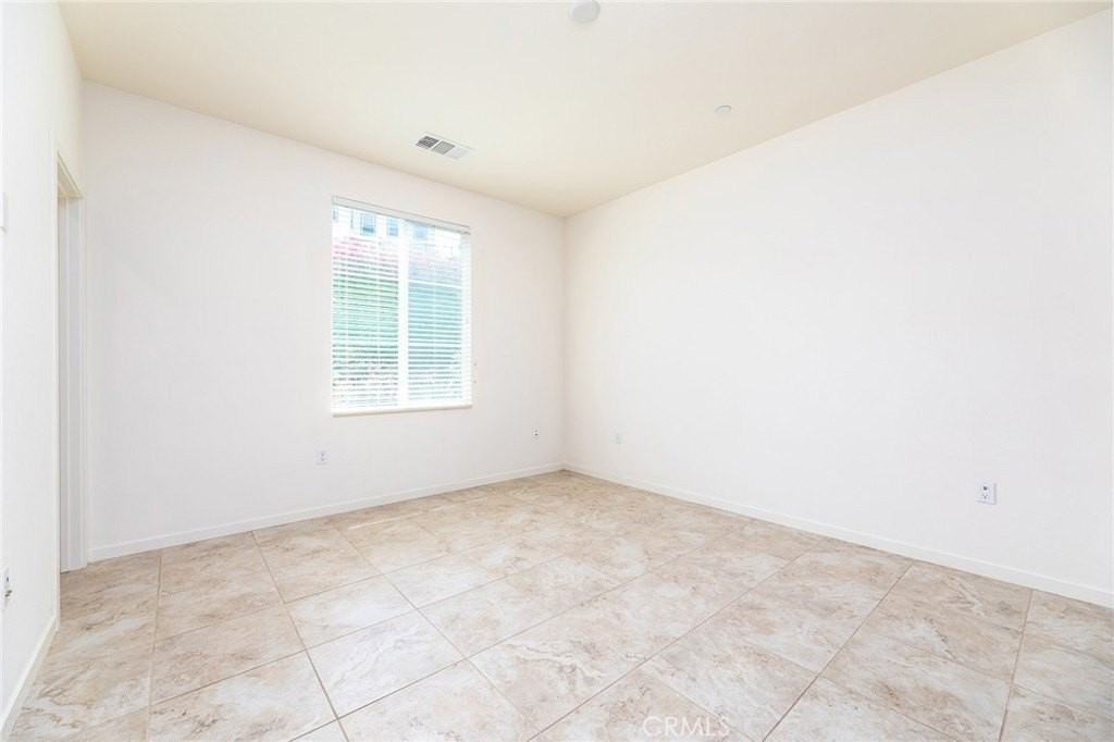 3169 Marigold Cir - Photo 6 of 11