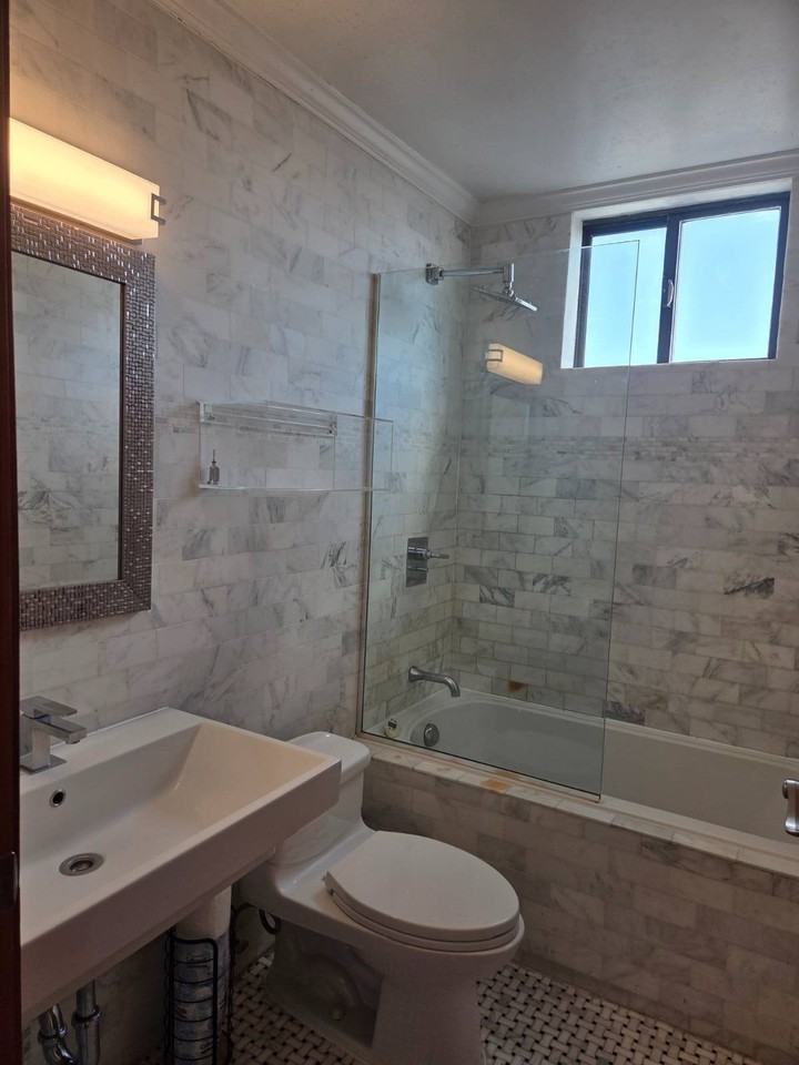 1 Bay Club Dr #21L - Photo 6 of 16