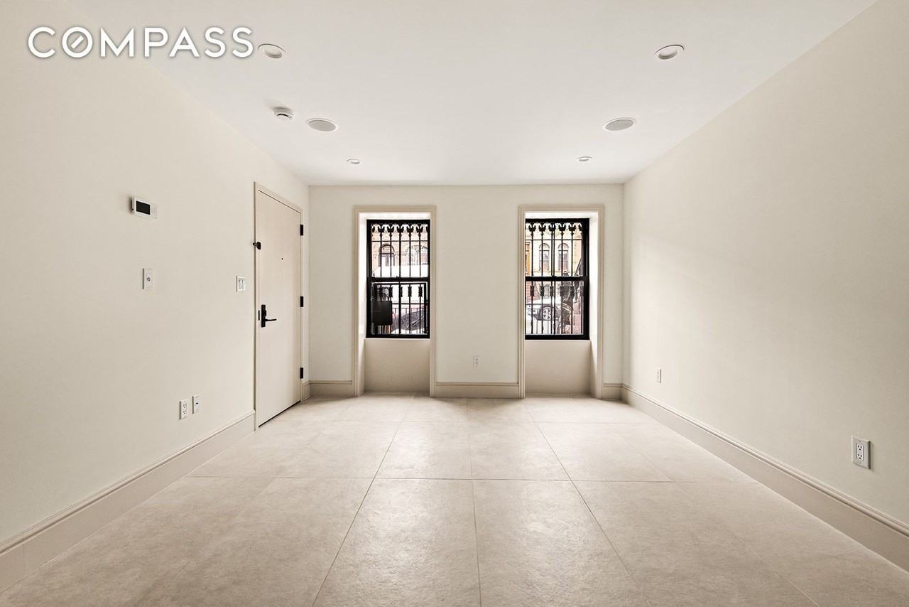 599 Macon St - Photo 2 of 6