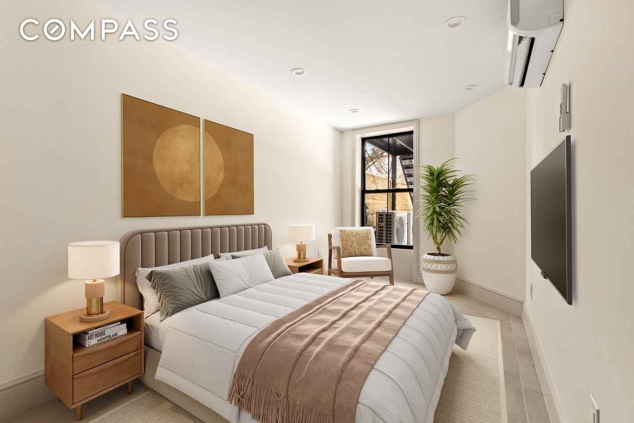 599 Macon St - Photo 4 of 6