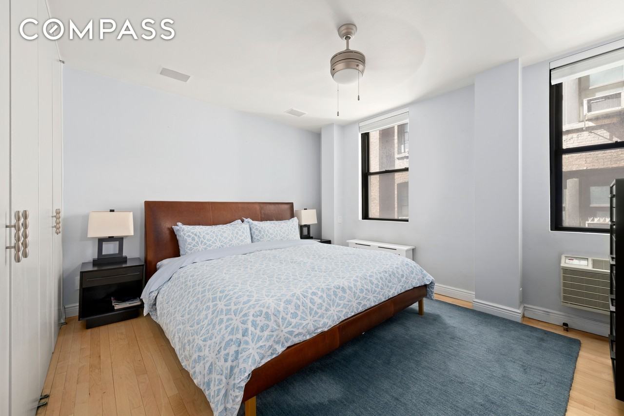 340 W 55th St #5C - Photo 4 of 10