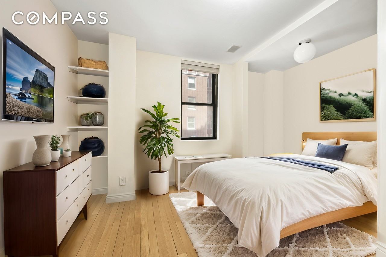 340 W 55th St #5C - Photo 5 of 10