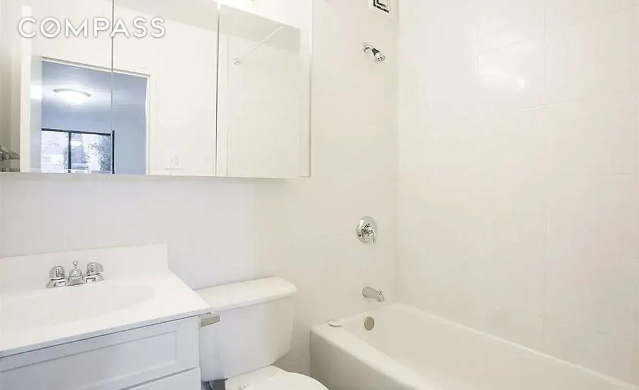 221 E 82nd St #5C - Photo 4 of 6