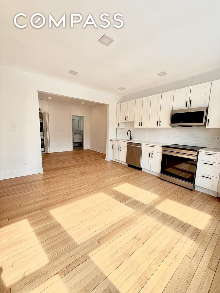 132 Remsen St #9 - Photo 2 of 11