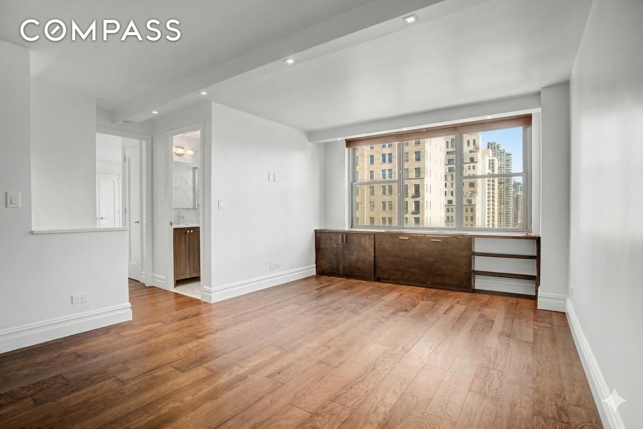 301 E 79th St #17F - Photo 4 of 14