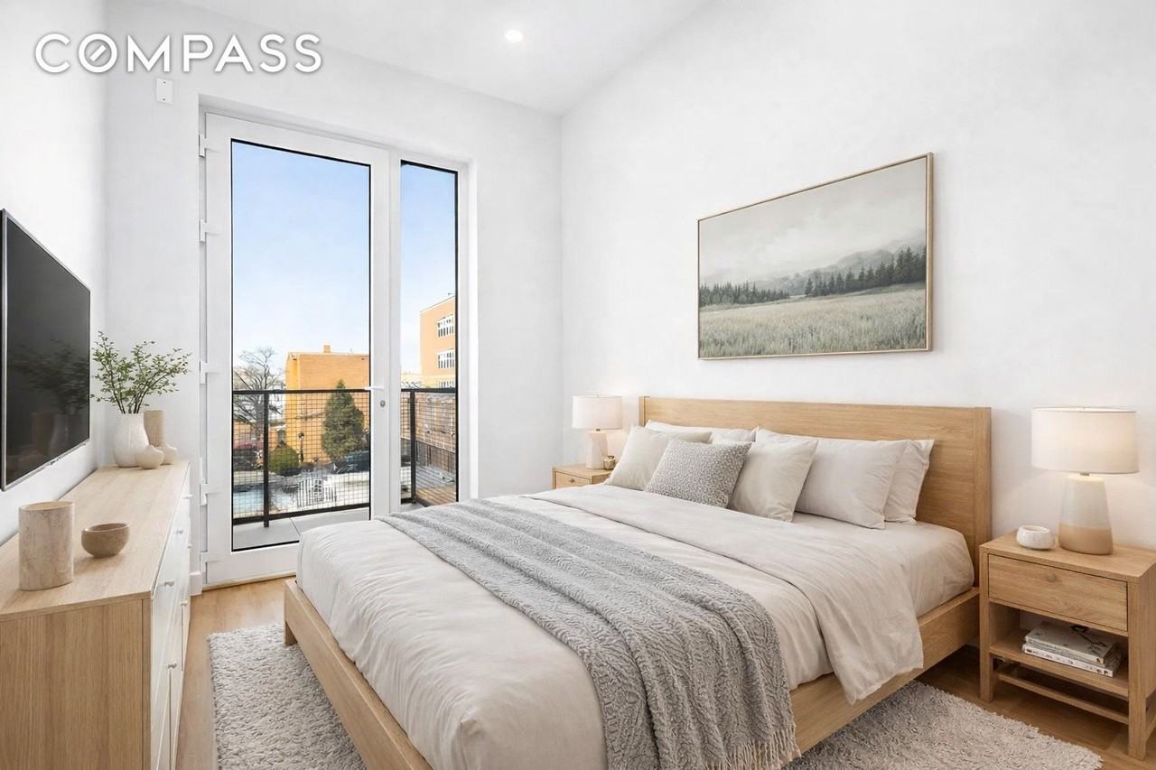 138 Schaefer St #3 - Photo 5 of 10