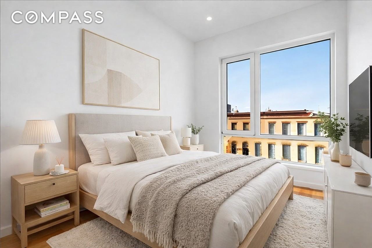 138 Schaefer St #3 - Photo 7 of 10