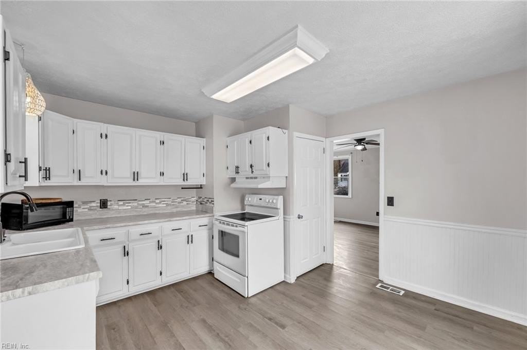 13 E Lamington Rd - Photo 7 of 14